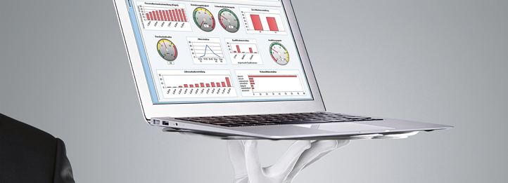 Laptop auf Tablett